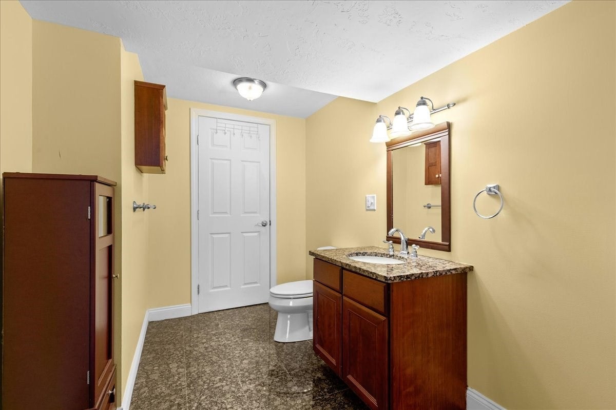 25 King Phillip Rd, Plymouth, MA Photo #30