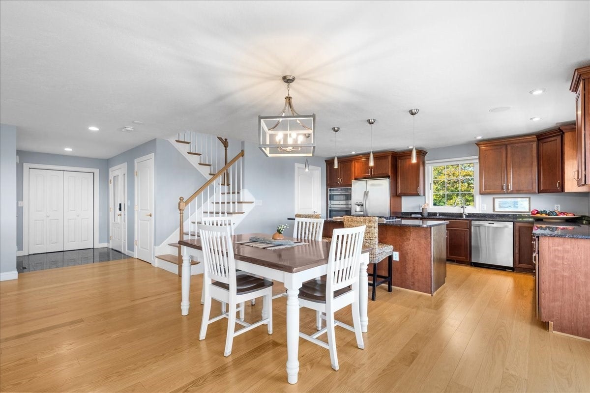 25 King Phillip Rd, Plymouth, MA Photo #9