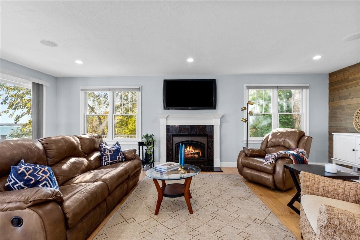 25 King Phillip Rd, Plymouth, MA Photo #7