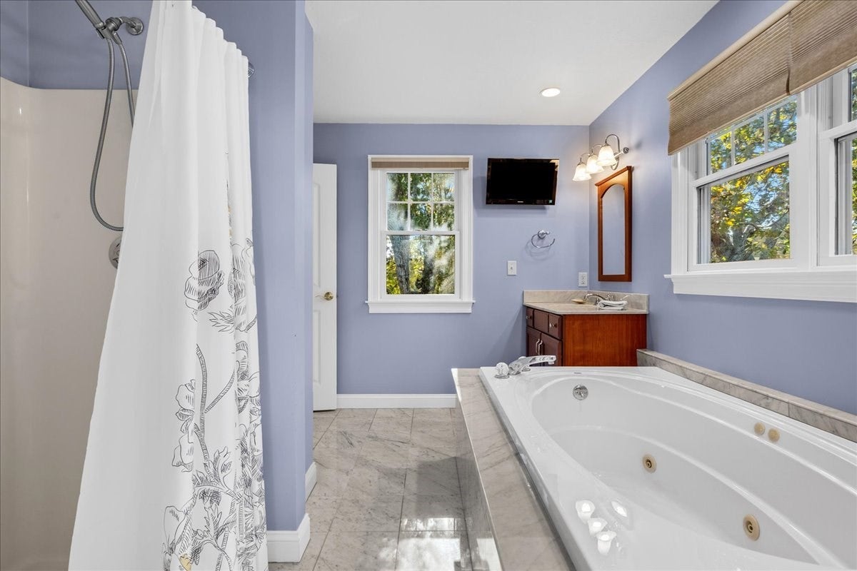 25 King Phillip Rd, Plymouth, MA Photo #19