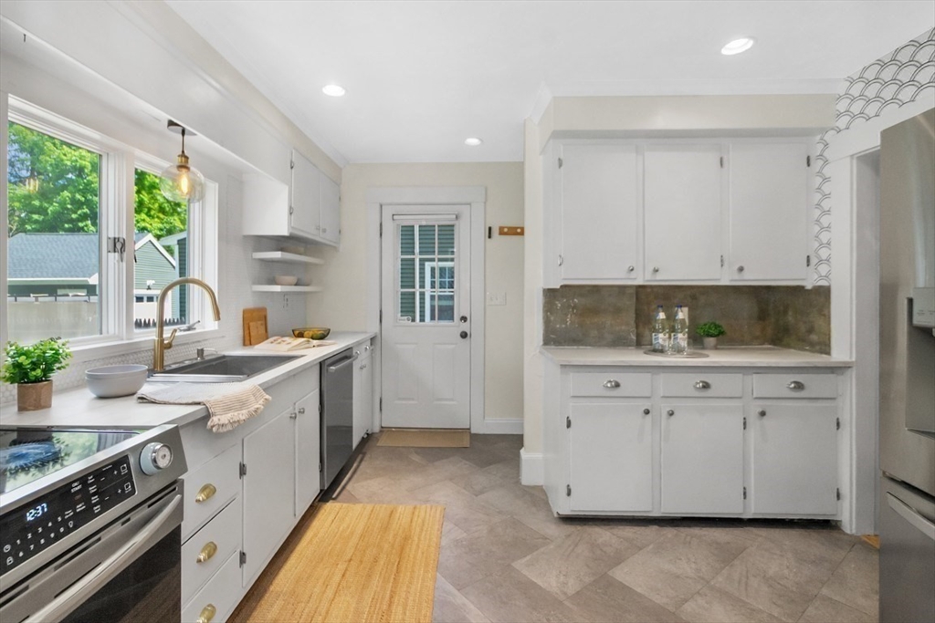48 Belvidere Ave, Framingham, MA Photo #11