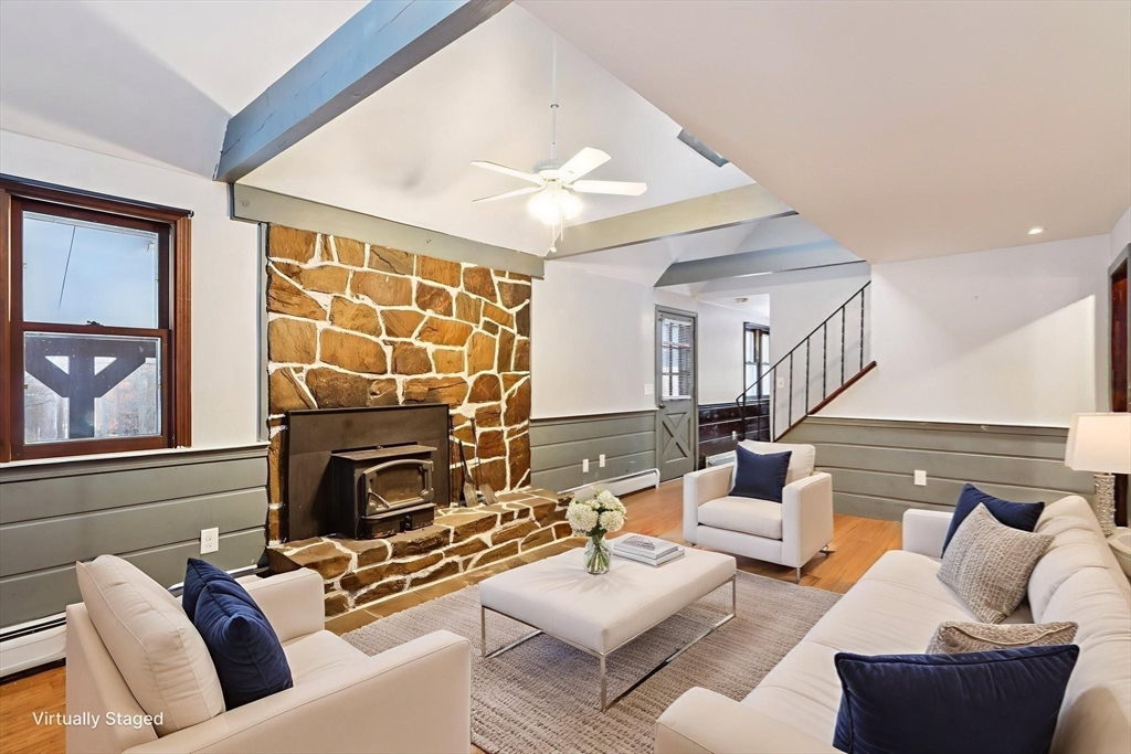 143 Hudson Rd