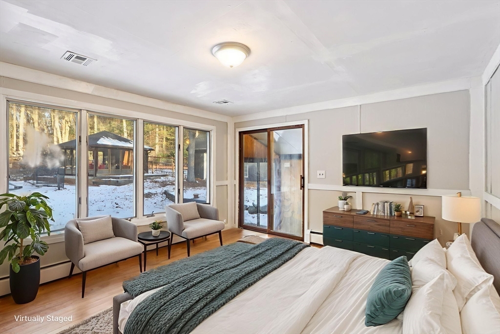 143 Hudson Rd