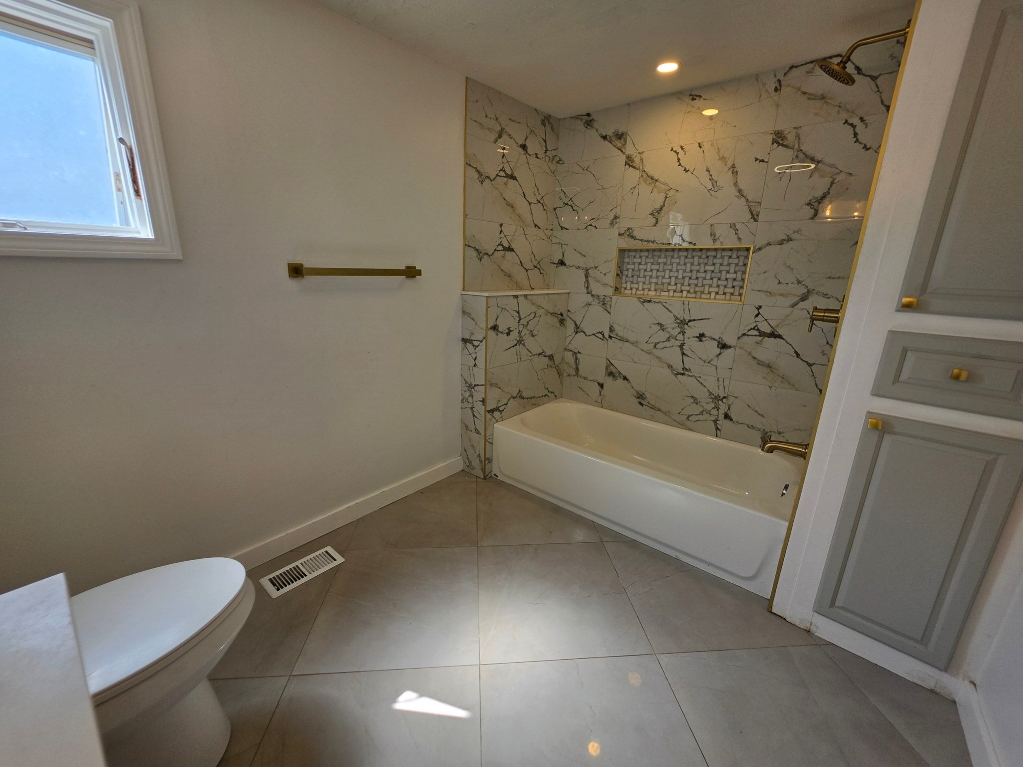 122 Bowler St #1, Lynn, MA Photo #27