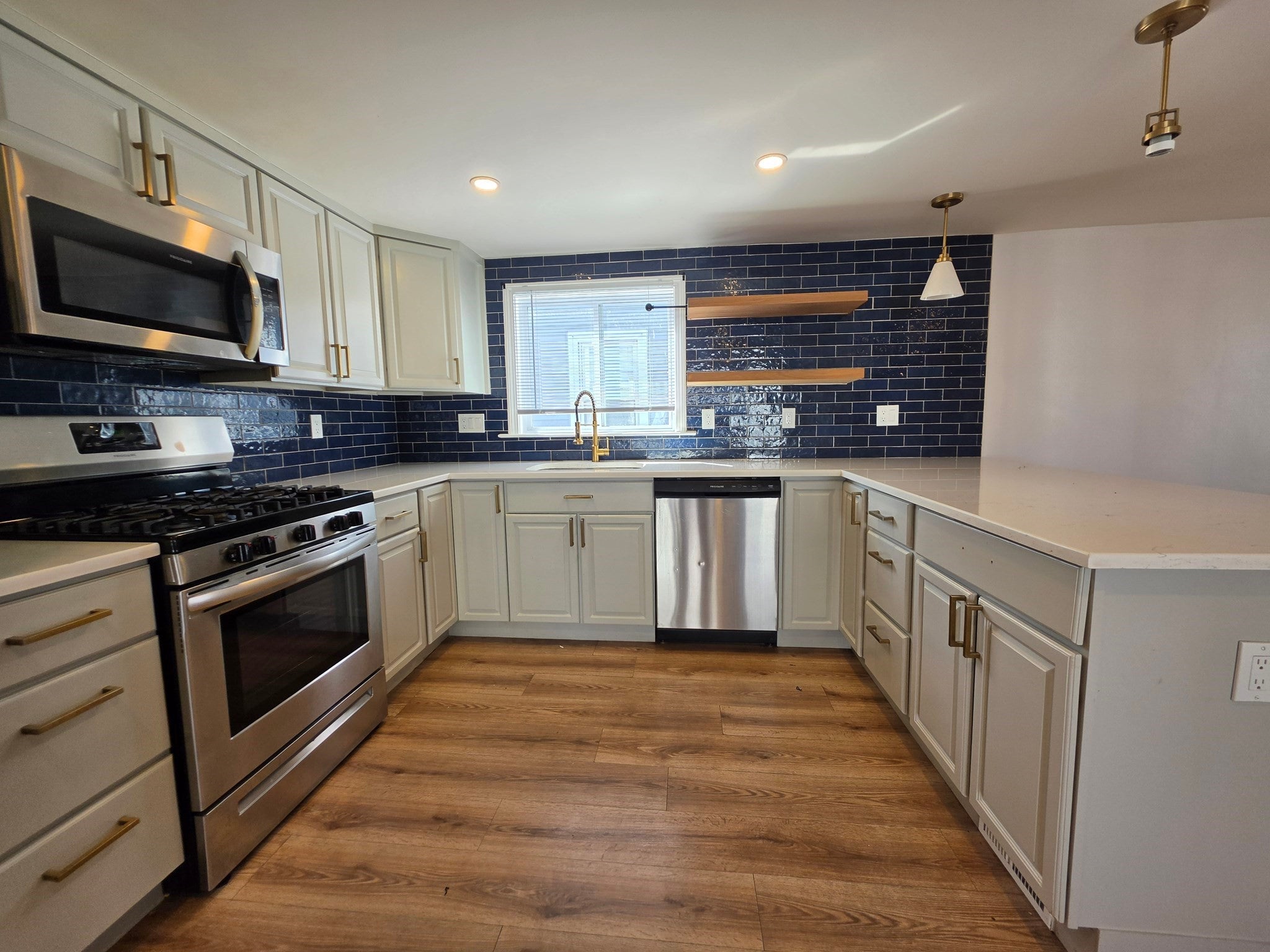 122 Bowler St #1, Lynn, MA Photo #24