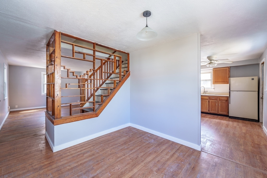 Springfield, Massachusetts 01109, United States, 3 Bedrooms Bedrooms, ,1 BathroomBathrooms,Residential,Active,84952