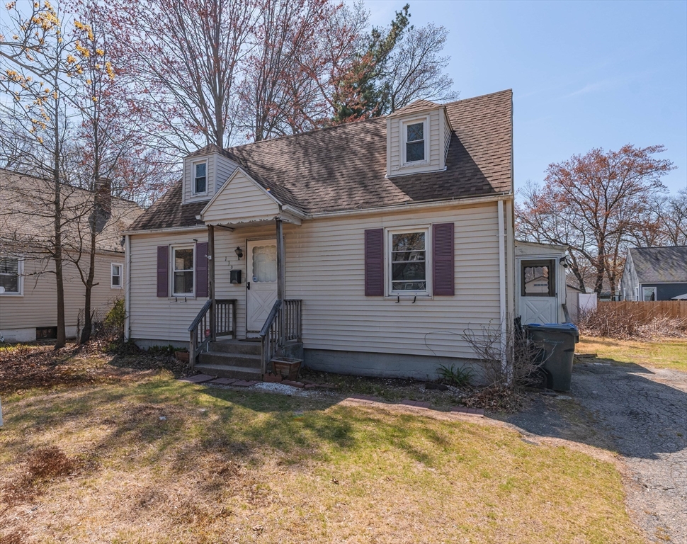136 Rosewell St