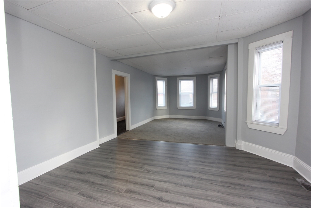 397-399 Chelmsford St