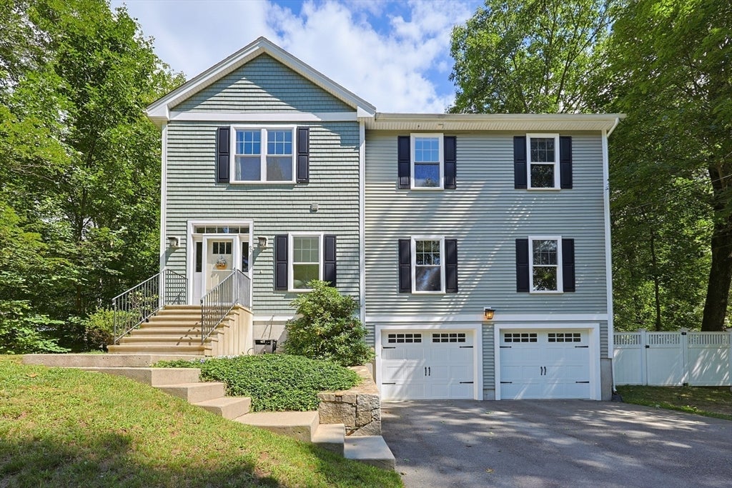 Photo of 90 Greene St, Hopedale, MA