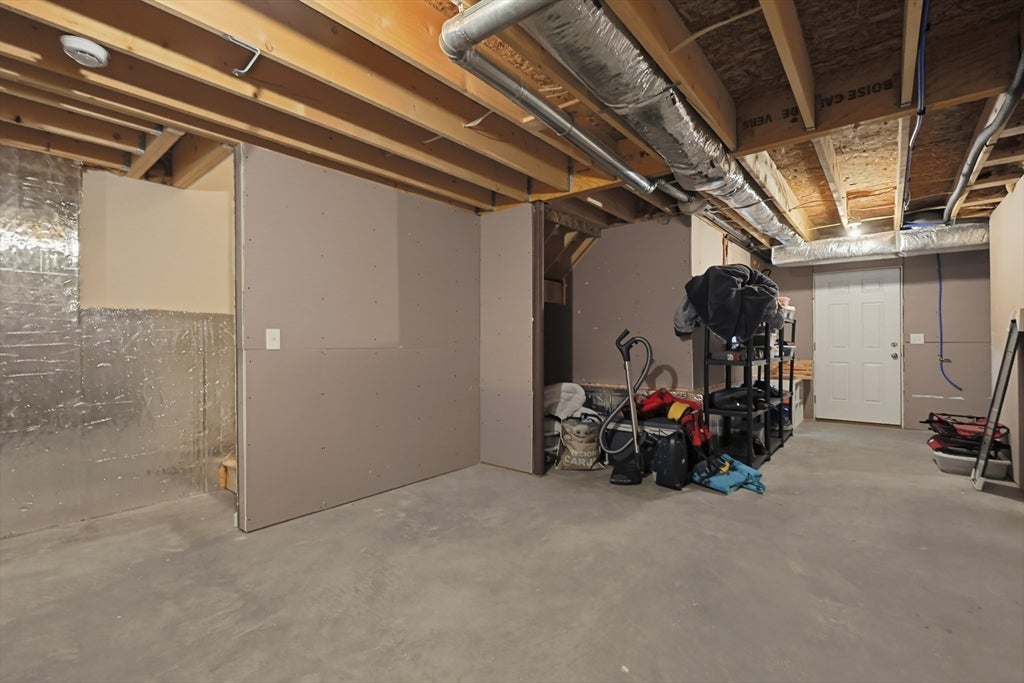 90 Greene St, Hopedale, MA Photo #35