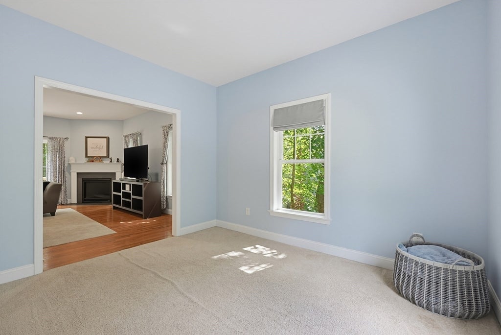90 Greene St, Hopedale, MA Photo #15