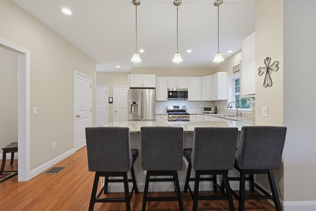90 Greene St, Hopedale, MA Photo #10