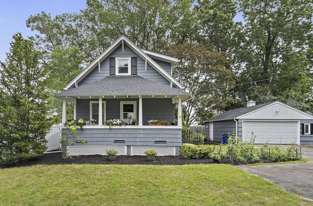 34 Oak Square