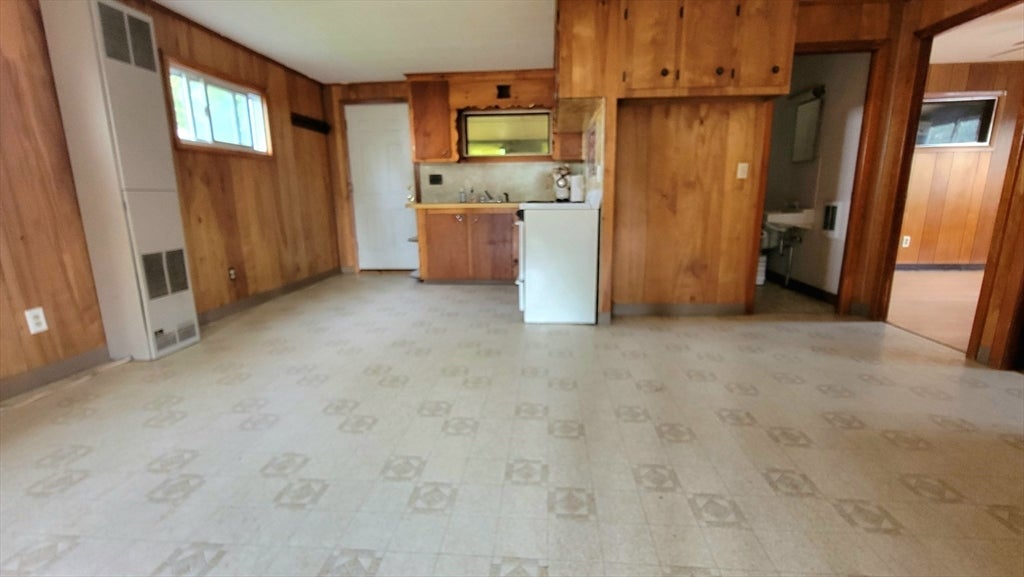 27 Richie Rd, Douglas, MA, 27 Richie Rd, Douglas, MA Photo #6