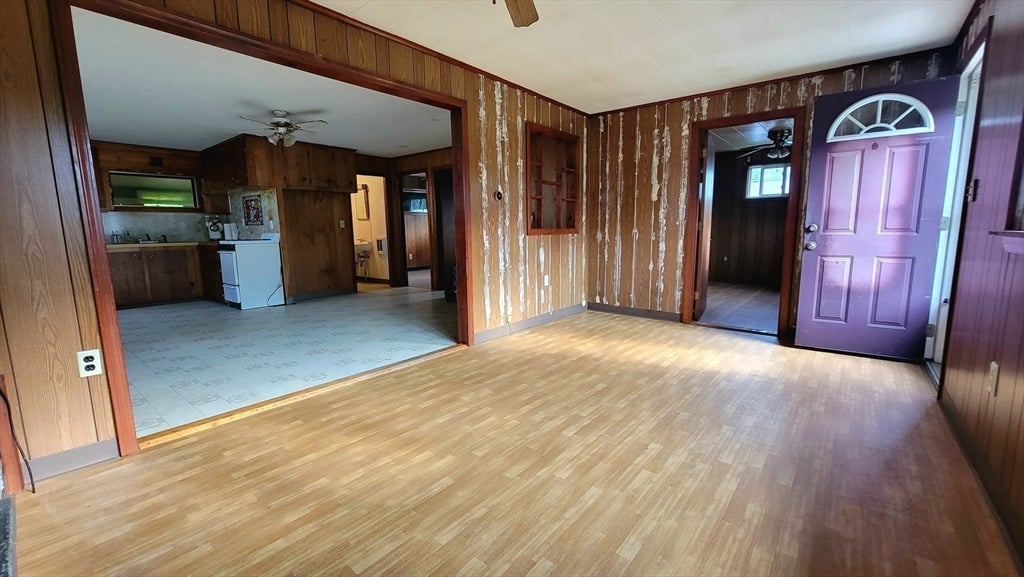 27 Richie Rd, Douglas, MA, 27 Richie Rd, Douglas, MA Photo #3