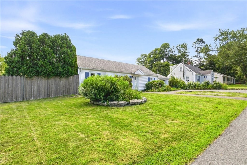 2 Howland Ct, Middleboro, MA, 2 Howland Ct, Middleboro, MA Photo #3