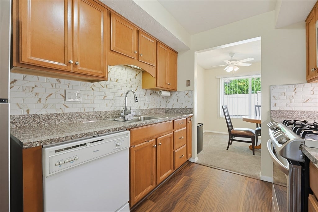 31 Greenbrook Drive #31, Stoughton, MA Photo #7