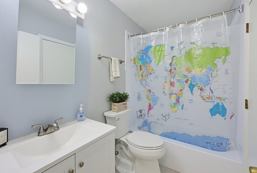 31 Greenbrook Drive #31, Stoughton, MA Photo #17