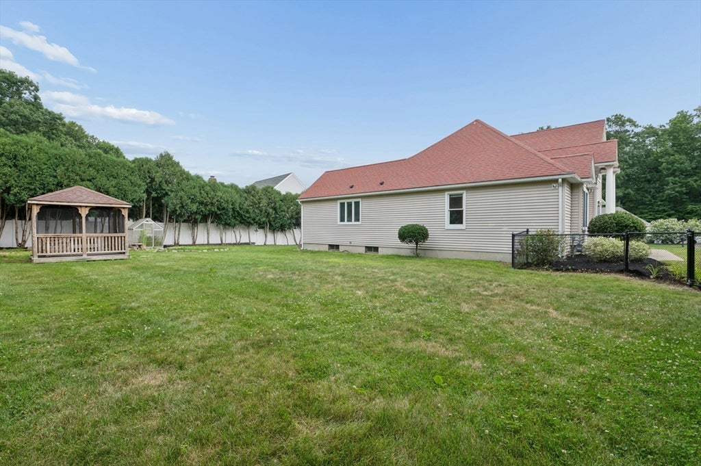 2 Brian Cir, Millbury, MA, 2 Brian Cir, Millbury, MA Photo #32