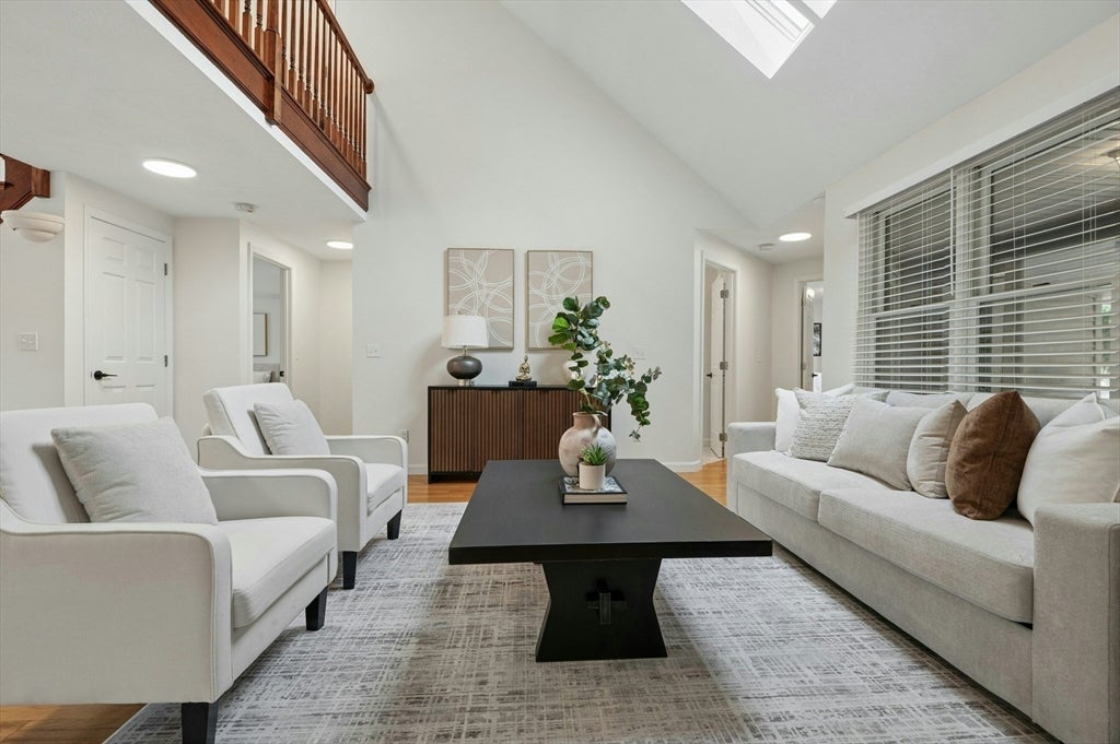 2 Brian Cir, Millbury, MA, 2 Brian Cir, Millbury, MA Photo #8