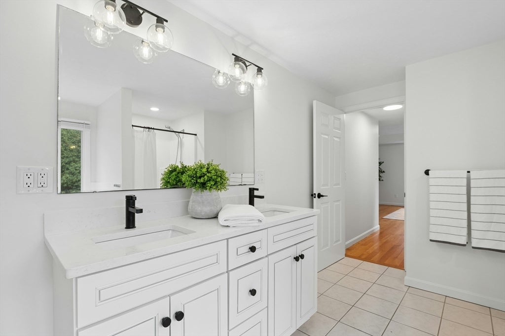 2 Brian Cir, Millbury, MA, 2 Brian Cir, Millbury, MA Photo #19