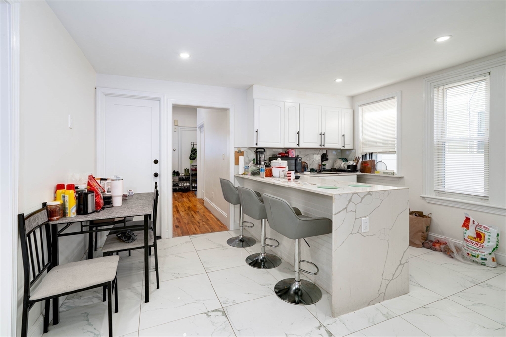 22-24 Romsey St