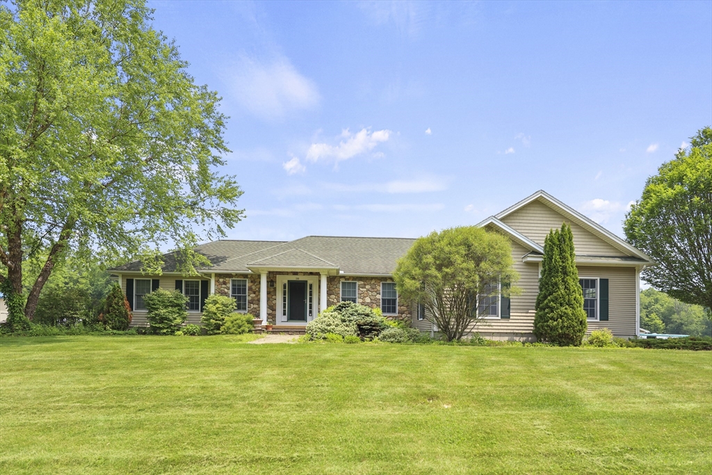 200 Easthampton Rd