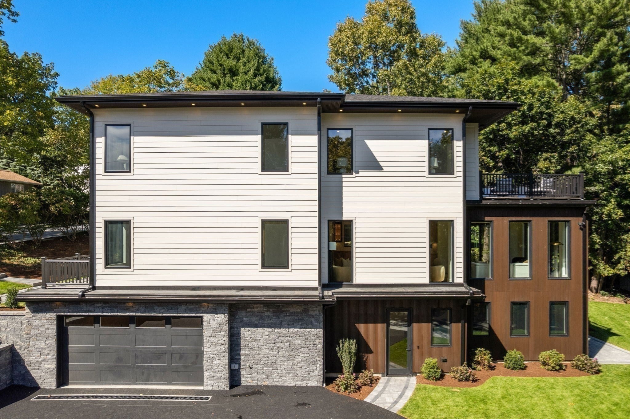 30 Dorr Rd, Newton, MA, 30 Dorr Rd, Newton, MA Photo #3