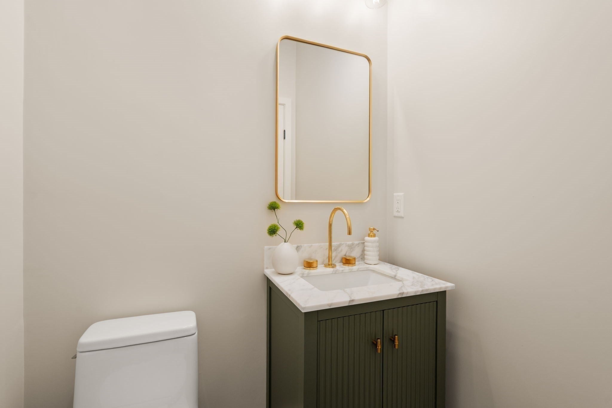 30 Dorr Rd, Newton, MA, 30 Dorr Rd, Newton, MA Photo #33