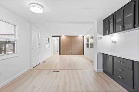 557 Southwest Cutoff 35 Auburn MA 01501