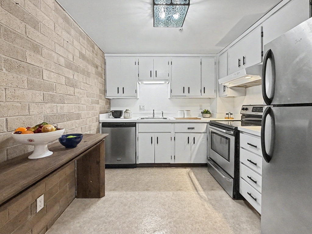 175 Quincy Shore Dr B23