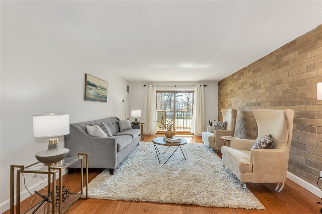 175 Quincy Shore Dr B23