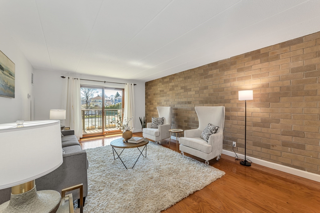 175 Quincy Shore Dr B23