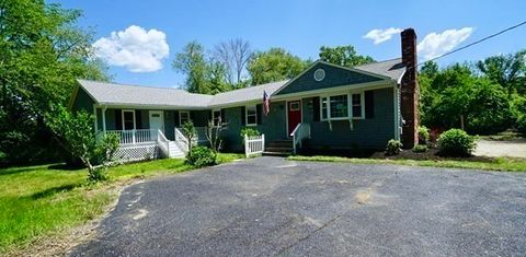 1 Freetown St Lakeville MA 02347