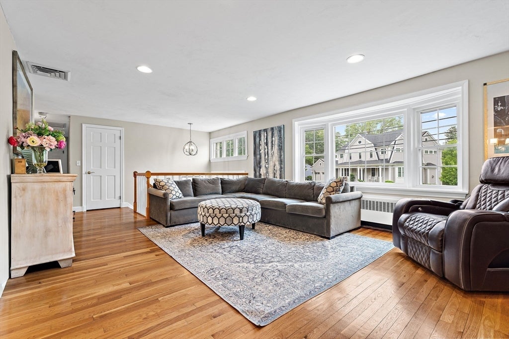 145 Meadowbrook Rd