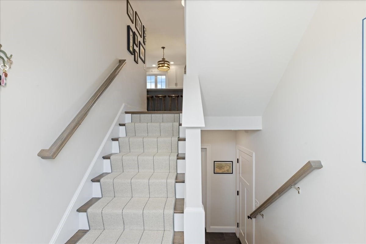 59 Riverview Ave