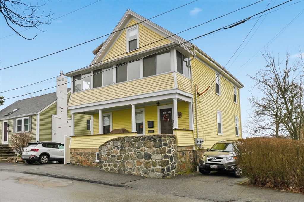24 Fairview Ave