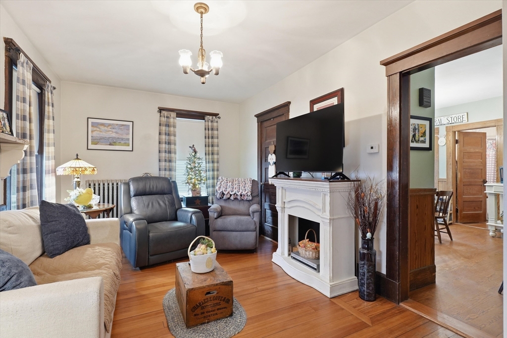24 Fairview Ave
