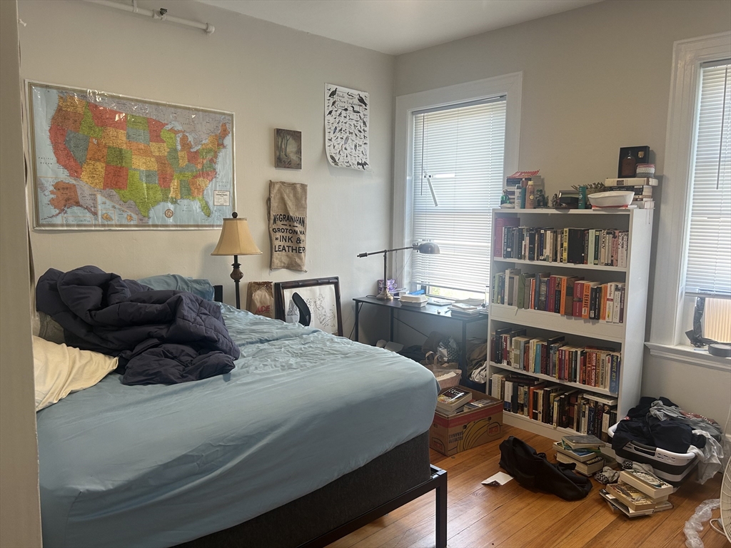 Cambridge, Massachusetts 02139, United States, 2 Bedrooms Bedrooms, ,1 BathroomBathrooms,Residential,Active,164609