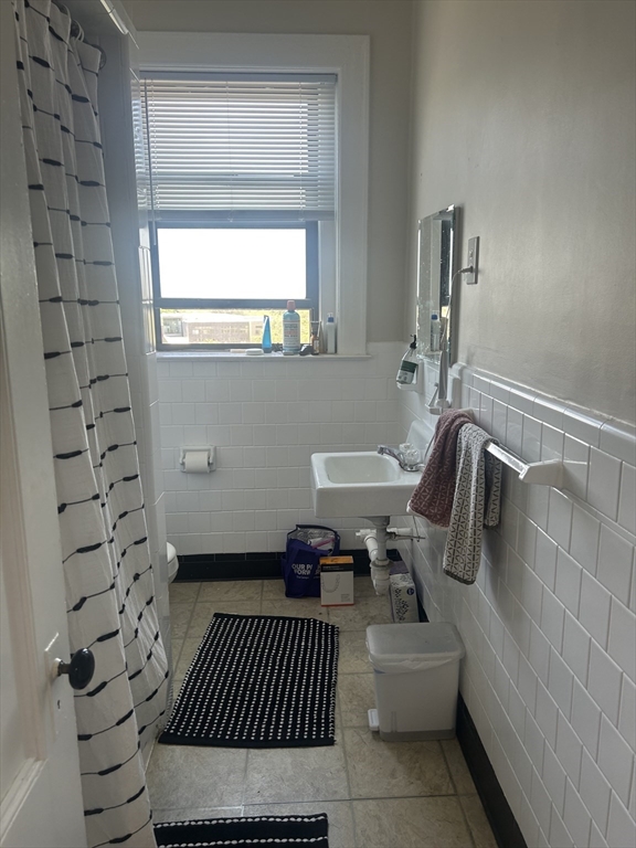 Cambridge, Massachusetts 02139, United States, 2 Bedrooms Bedrooms, ,1 BathroomBathrooms,Residential,Active,164609