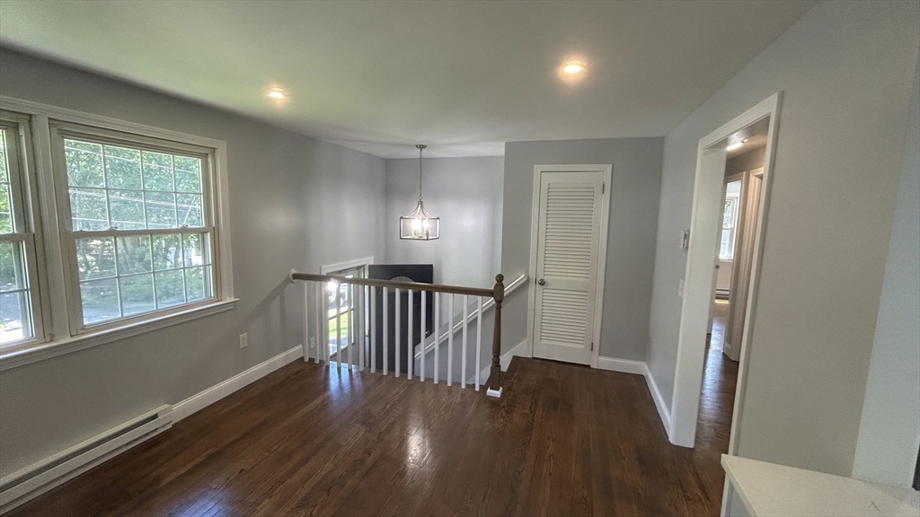 9 Cricket Dr