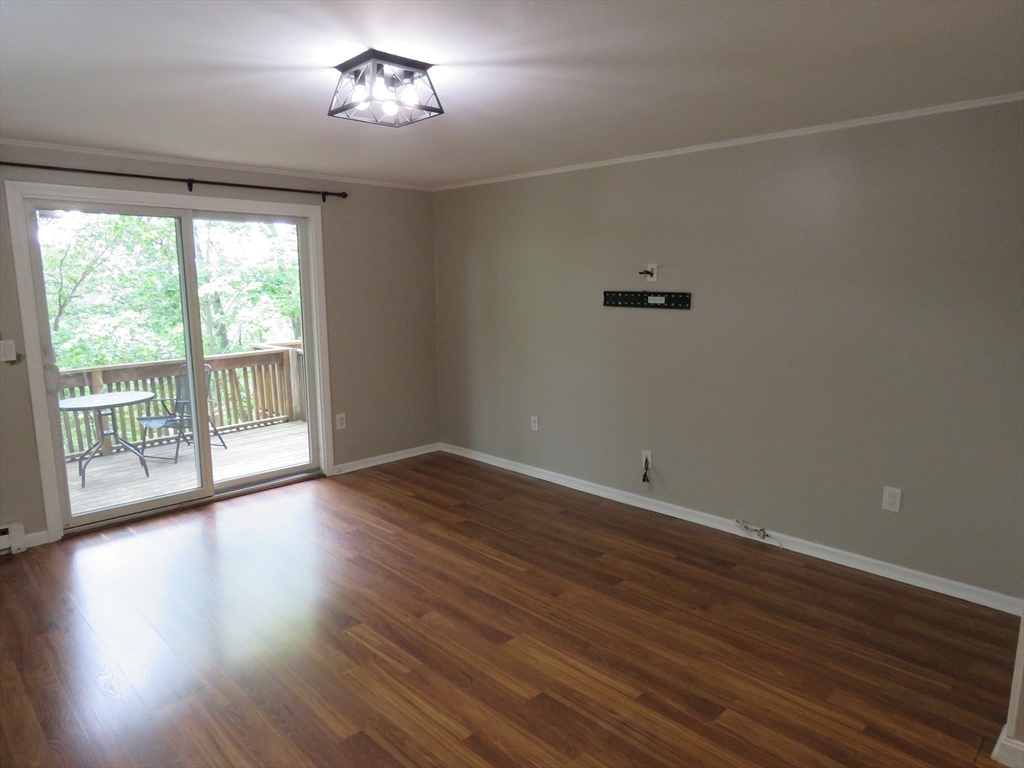 23 Pleasant View Ave 23
