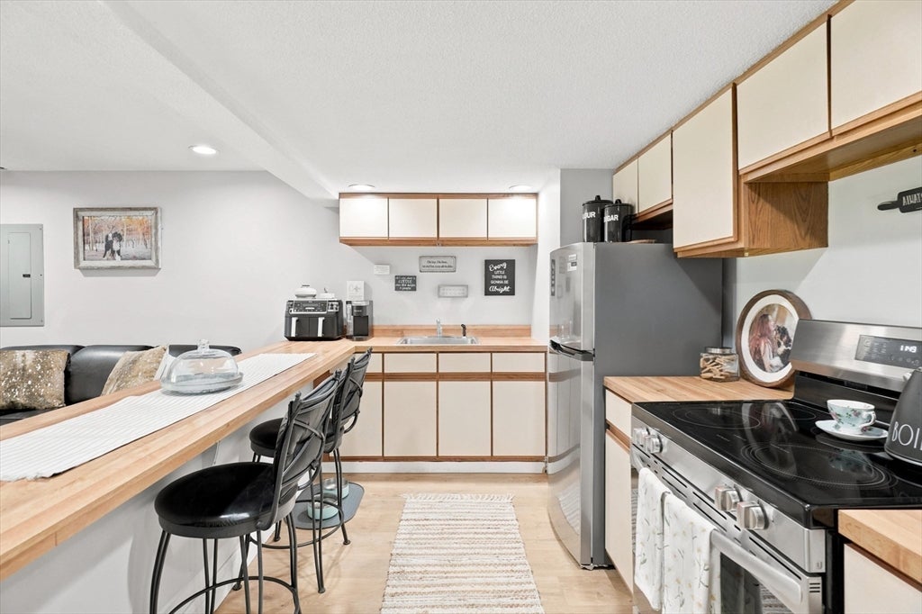 4902 Heatherwood Ln #4902, Peabody, MA Photo #22