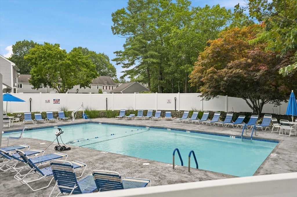 4902 Heatherwood Ln #4902, Peabody, MA Photo #37