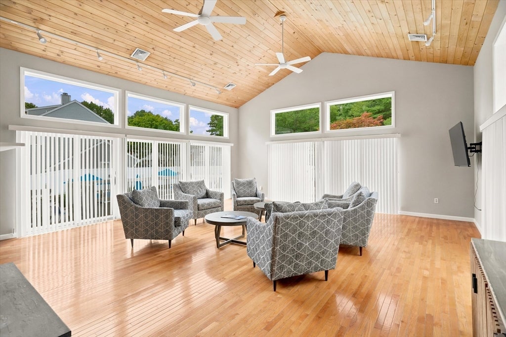 4902 Heatherwood Ln #4902, Peabody, MA Photo #34