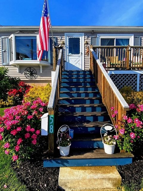 Photo of 58 Bayview Avenue, Fairhaven, MA 02719 (MLS # 73466527)