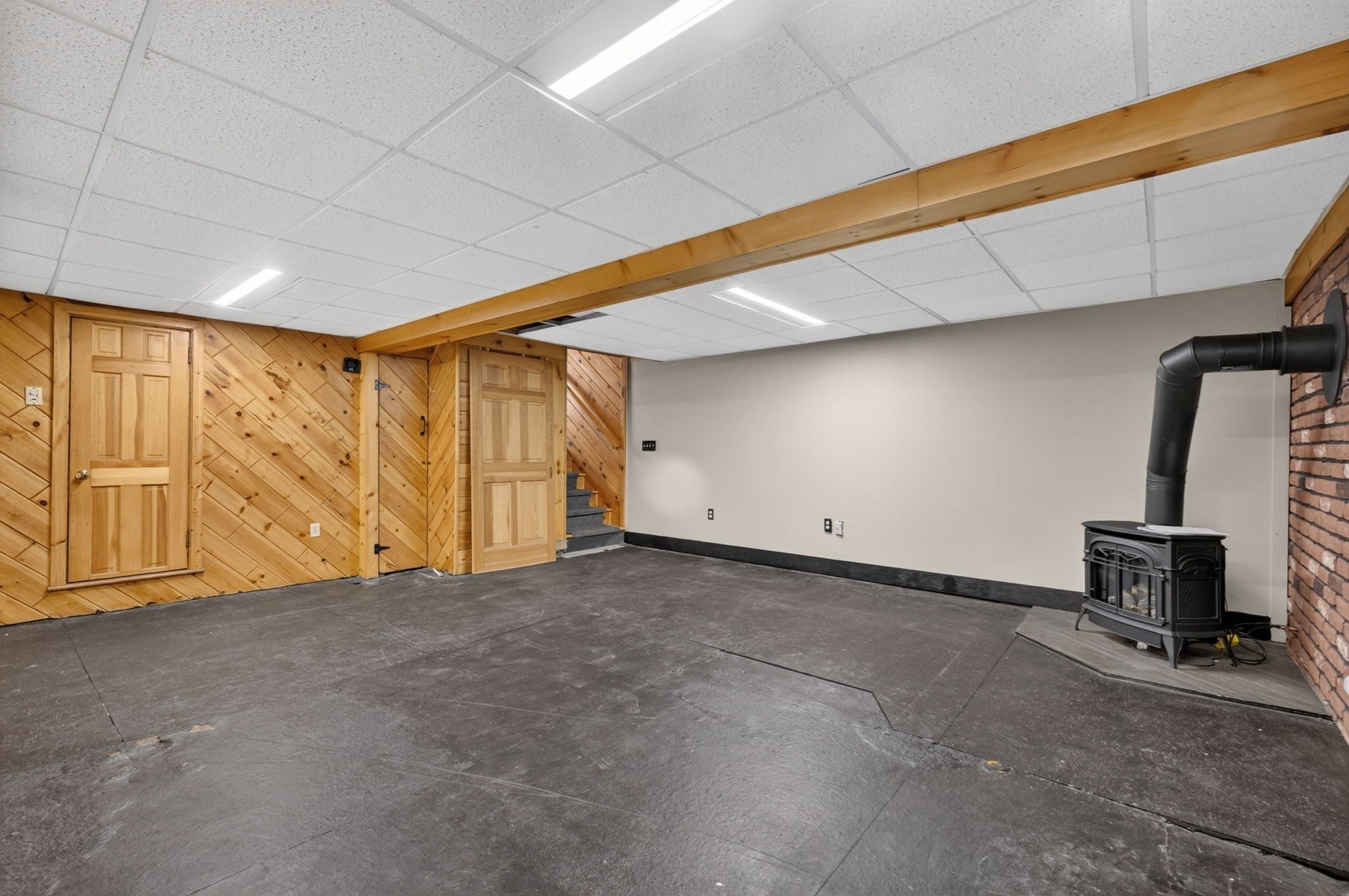 1478 Locust St, Fall River, MA Photo #38