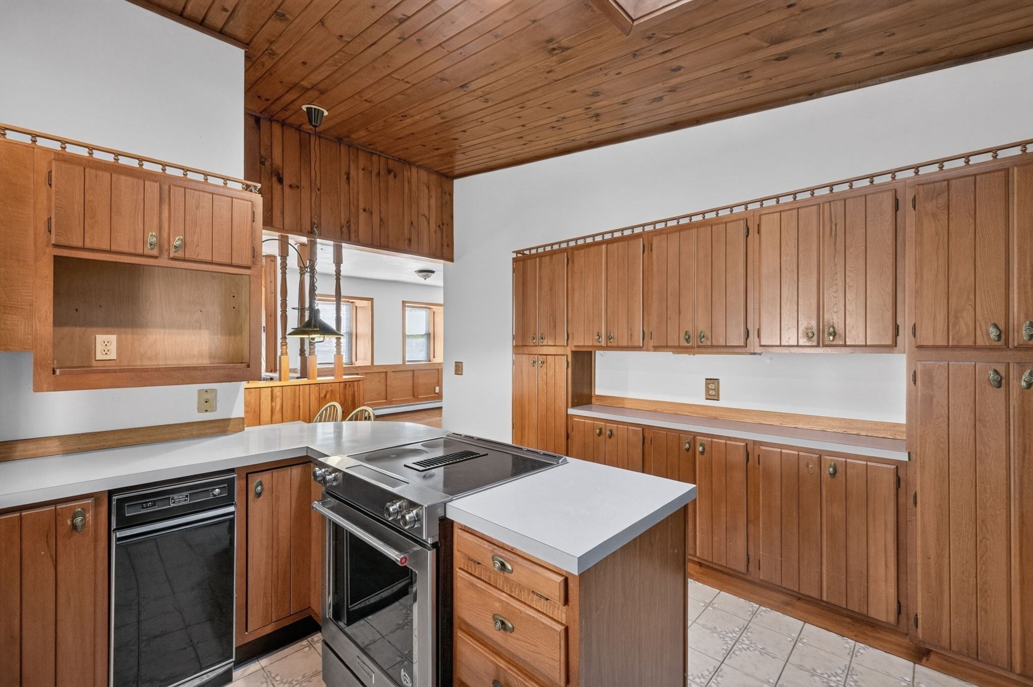 1478 Locust St, Fall River, MA Photo #27