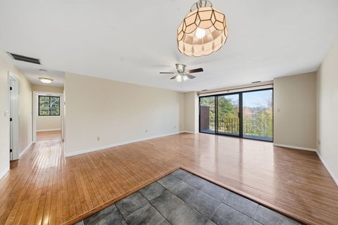 30 Conant St 3B Beverly MA 01915