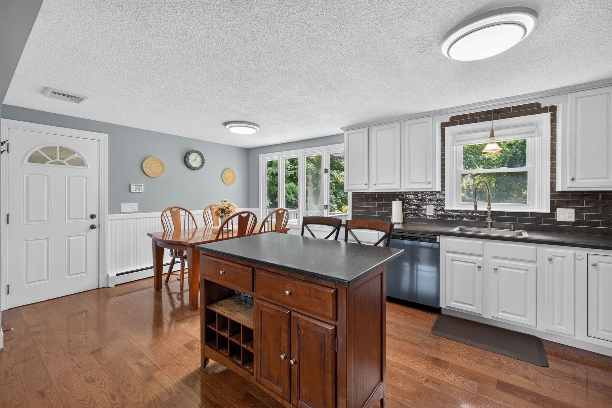 315 Broadway, Raynham, MA, 315 Broadway, Raynham, MA Photo #4